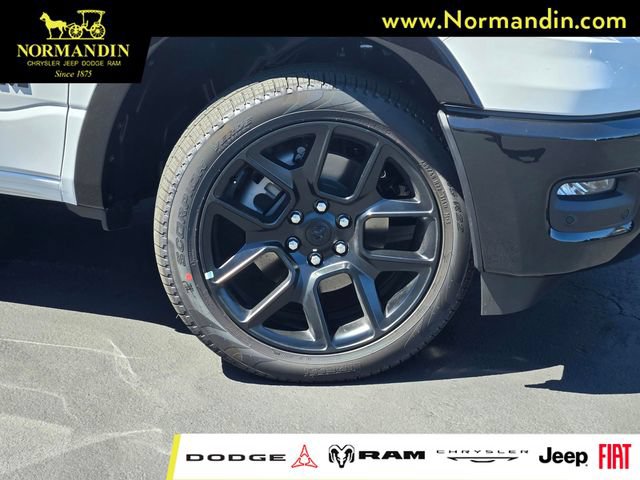 New 2026 RAM 1500 Laramie AWD/4WD image 5