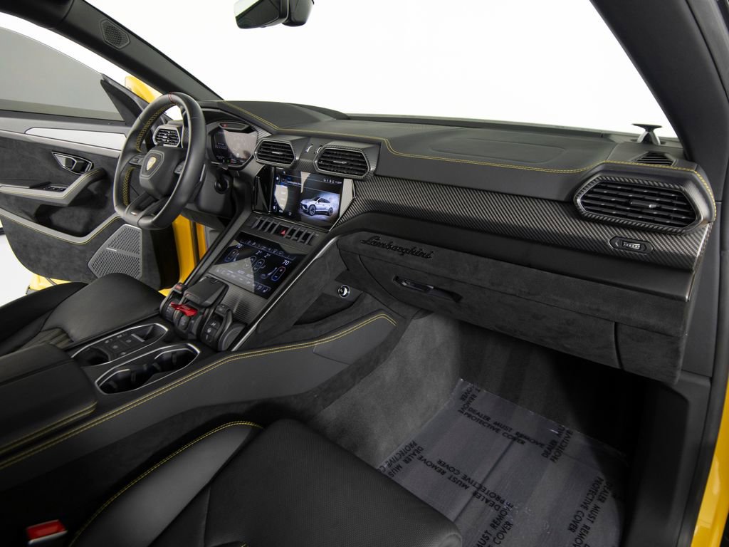 Used 2023 Lamborghini Urus Performante image 28