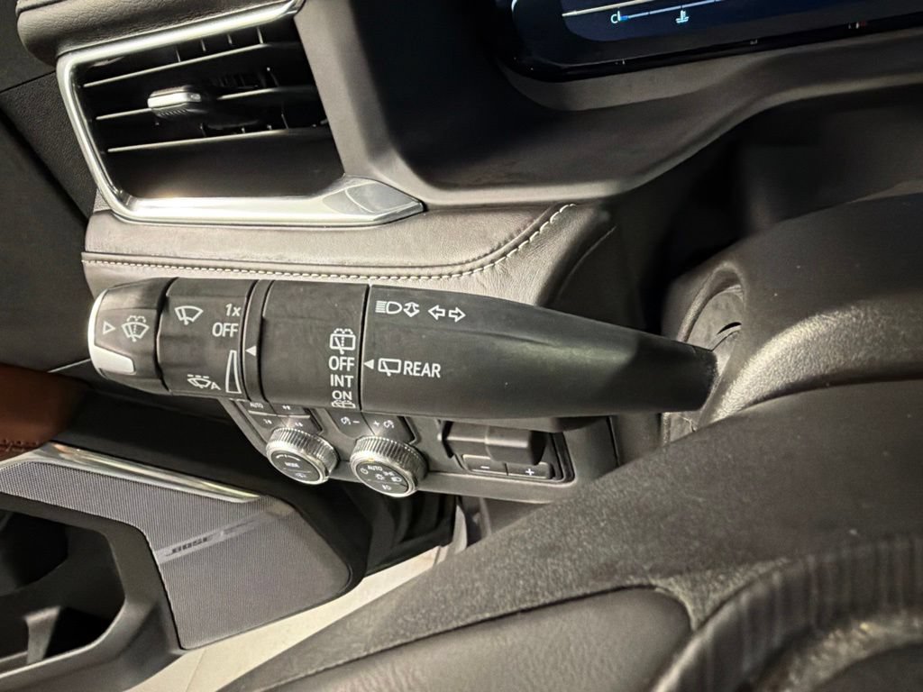 Used 2023 GMC Yukon XL Denali Ultimate AWD/4WD image 19