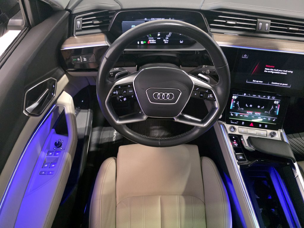 Used 2024 Audi Q8 e-tron Prestige w/ Prestige Package AWD/4WD image 17