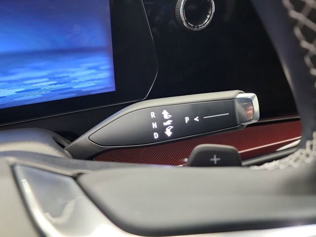 Used 2024 Chevrolet Traverse Z71 image 23