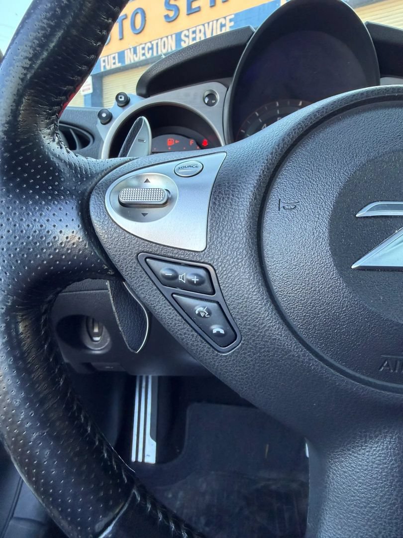 Used 2014 Nissan 370Z Touring w/ Sport Package RWD image 19