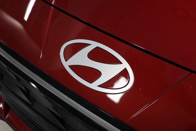 Certified 2025 Hyundai Elantra Limited image 10