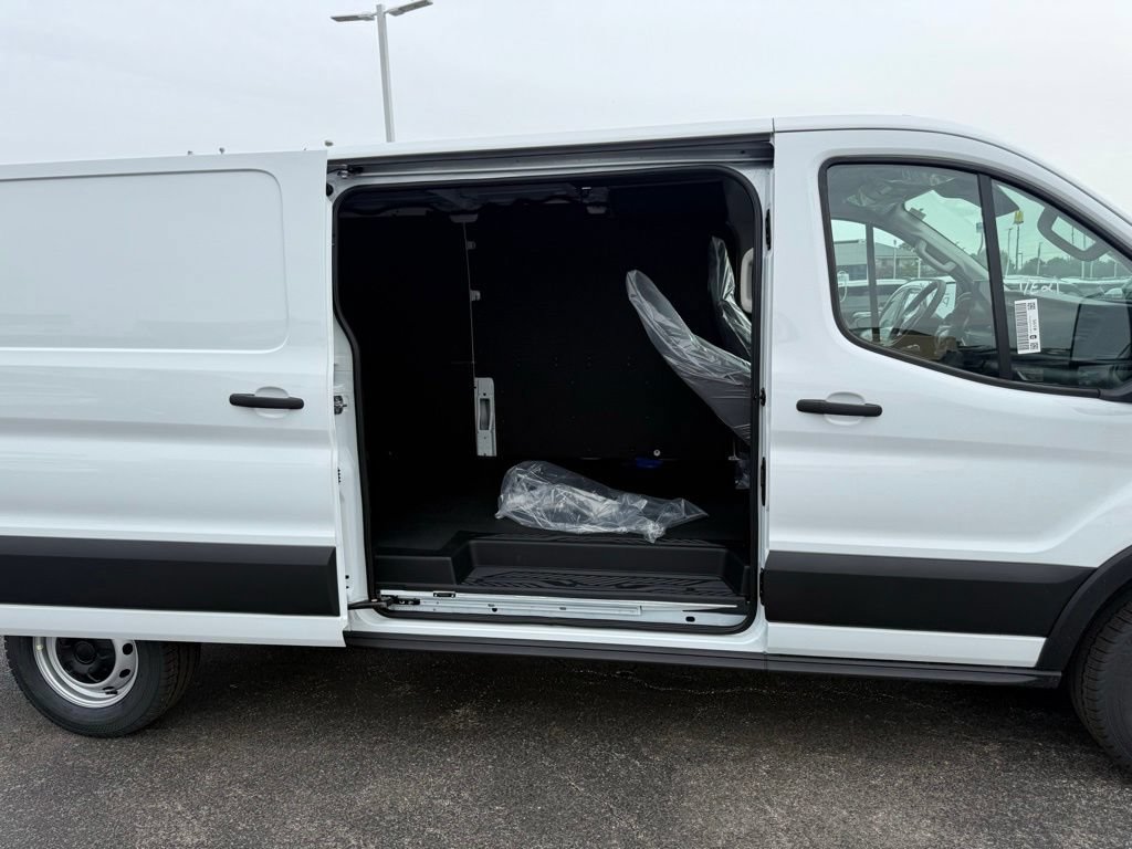 New 2026 Ford Transit 250 Low Roof w/ Load Area Protection Package RWD image 48