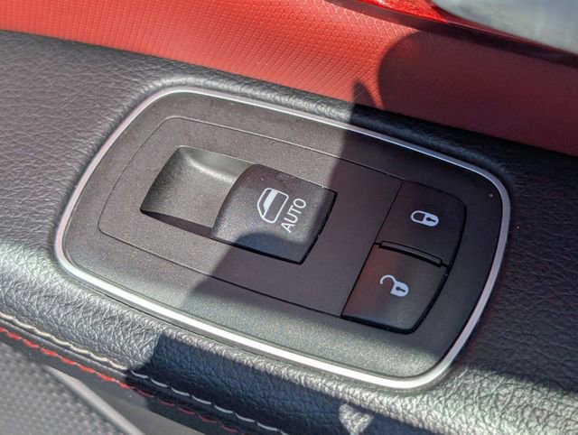 Used 2022 RAM 1500 Rebel image 33