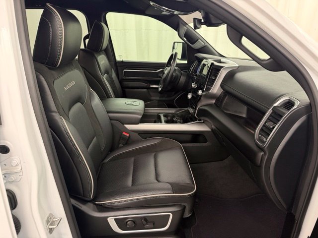 Used 2023 RAM 1500 Laramie AWD/4WD image 12