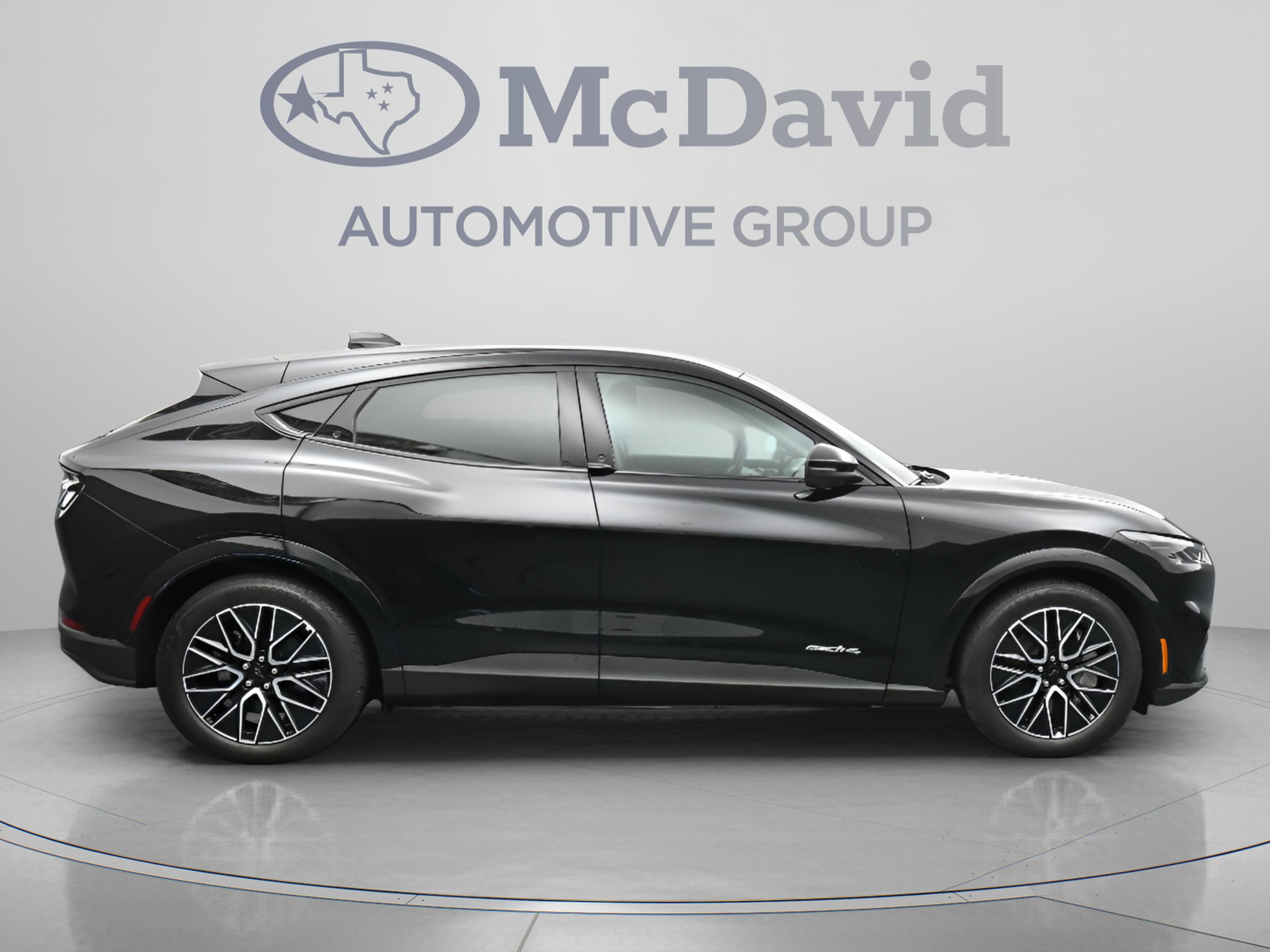 Used 2025 Ford Mustang Mach-E Premium AWD/4WD image 9
