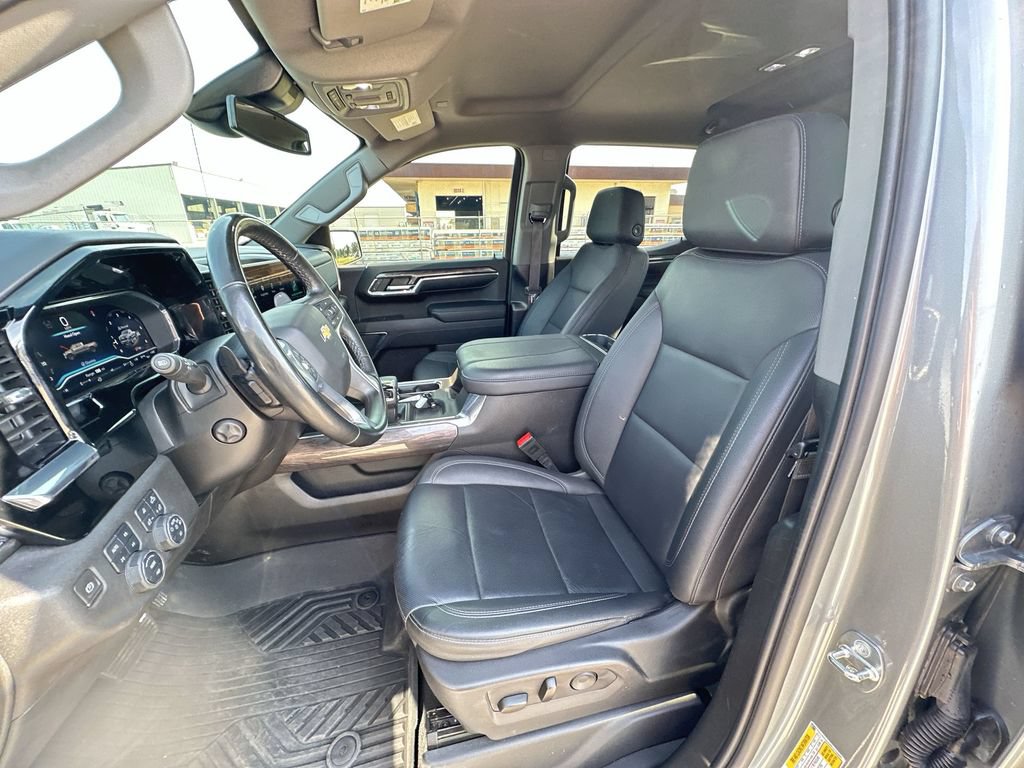 Certified 2024 Chevrolet Silverado 1500 LTZ AWD/4WD image 19