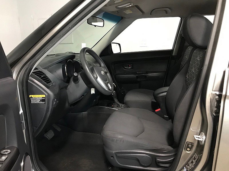 Used 2011 Kia Soul + FWD image 10