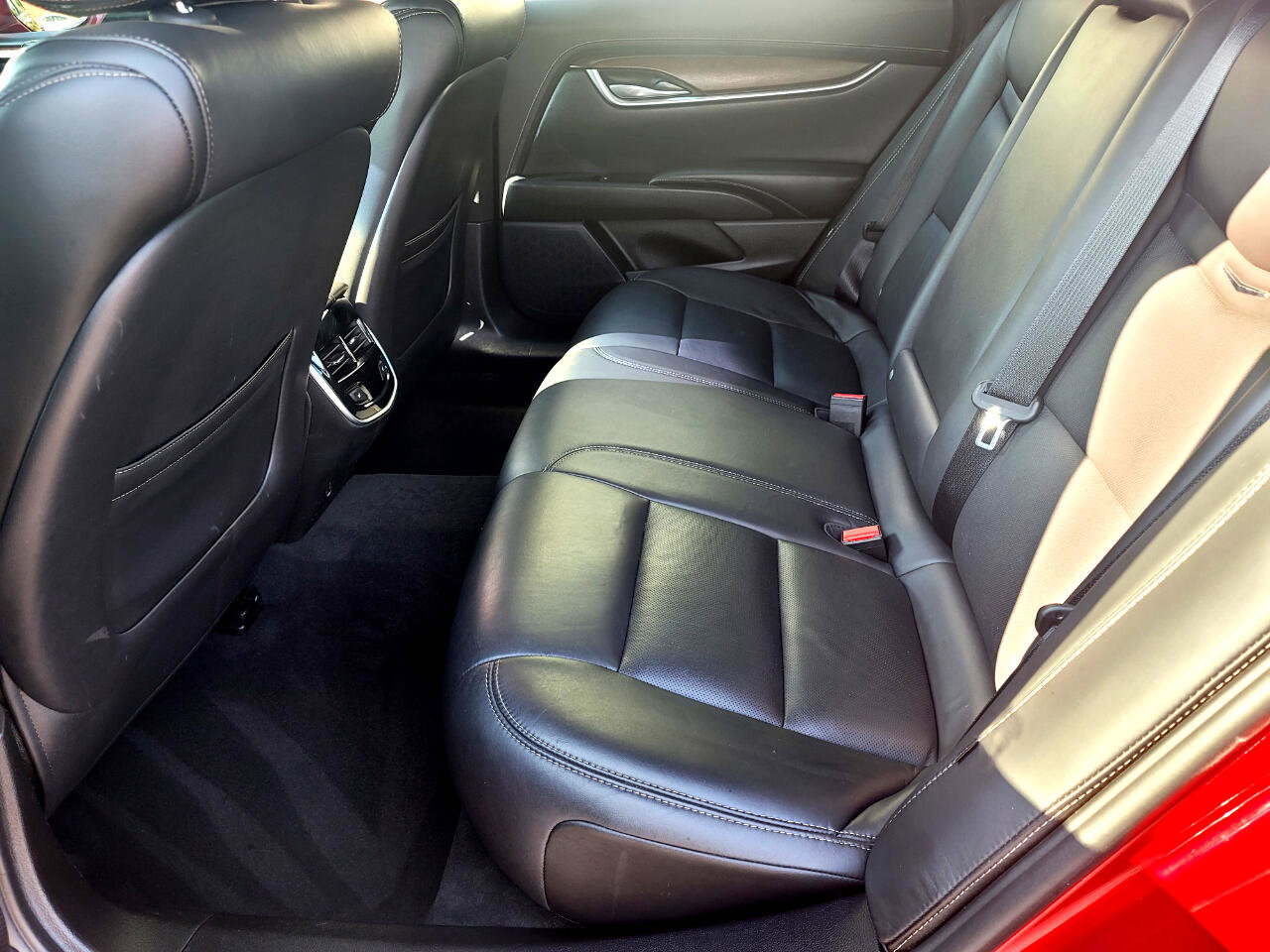 Used 2019 Cadillac XTS Luxury image 9