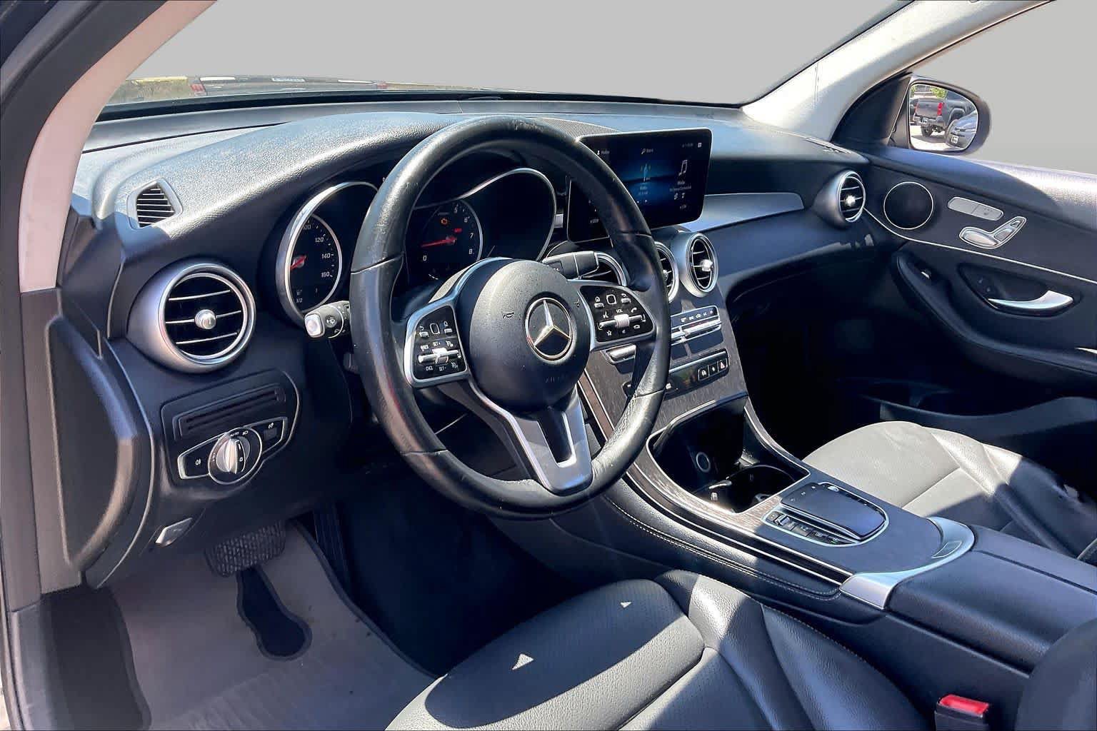 Used 2021 Mercedes-Benz GLC 300 image 17