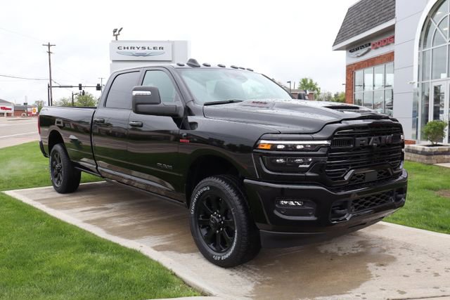 New 2026 RAM 3500 Laramie AWD/4WD image 7