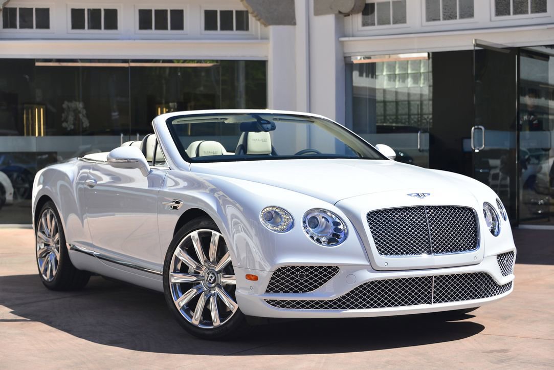Used 2018 Bentley Continental GT image 1