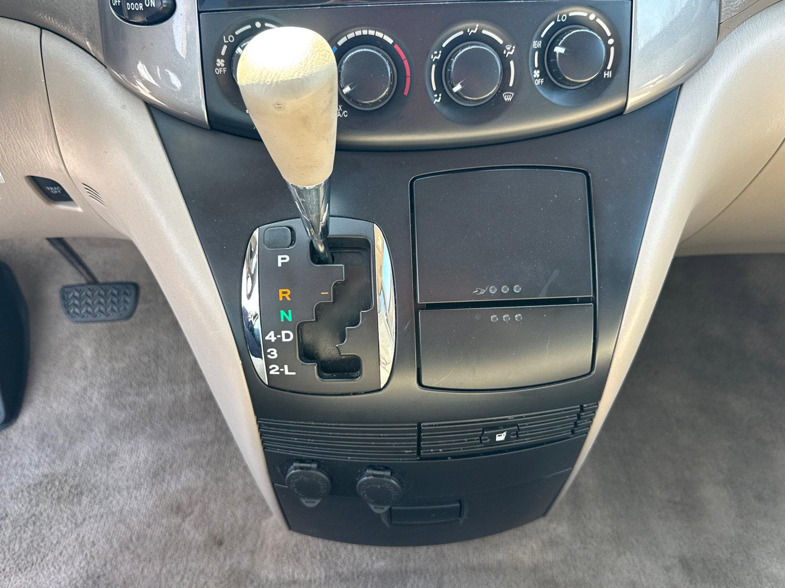 Used 2009 Toyota Sienna FWD image 11
