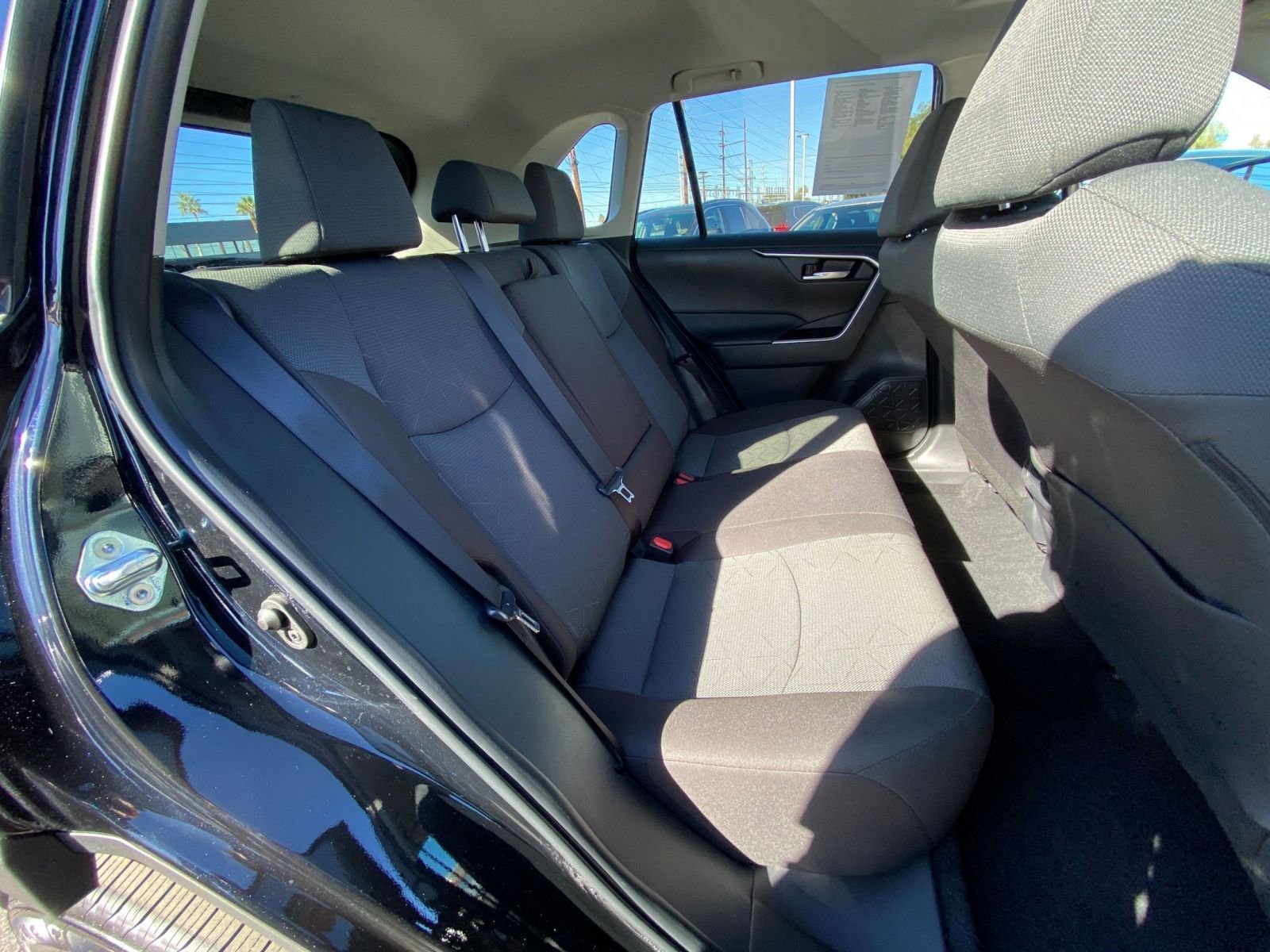 Used 2025 Toyota RAV4 XLE image 39