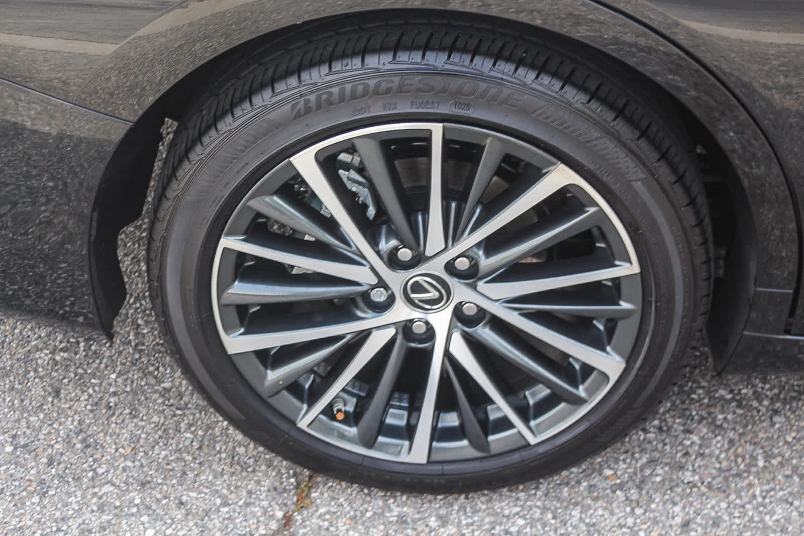 Used 2025 Lexus ES 300h w/ Premium Package image 14