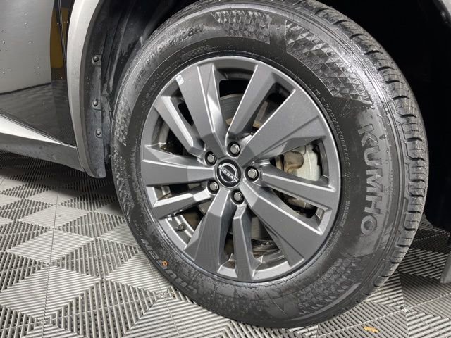 Used 2024 Nissan Pathfinder SV image 14