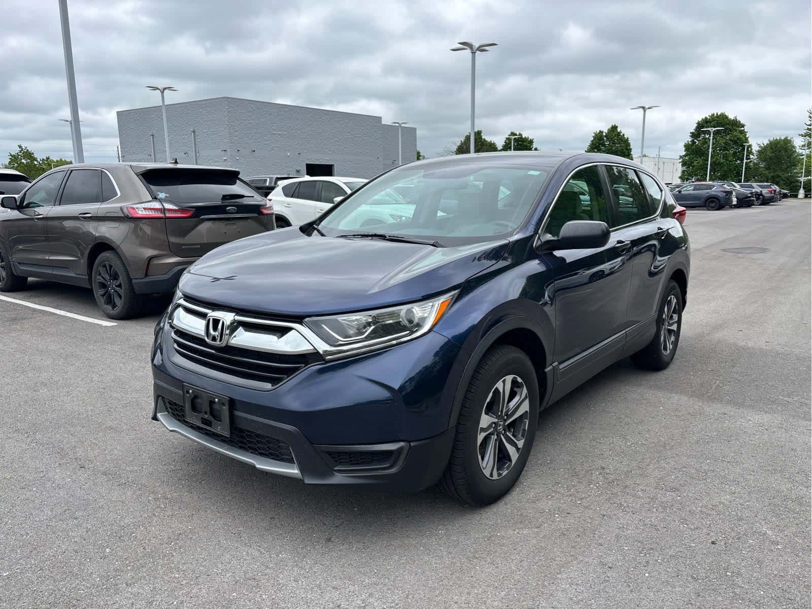 Used 2019 Honda CR-V LX image 2