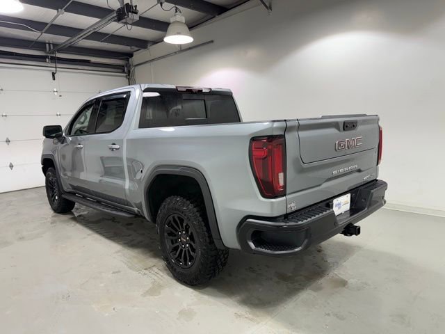 Used 2023 GMC Sierra 1500 AT4X image 5