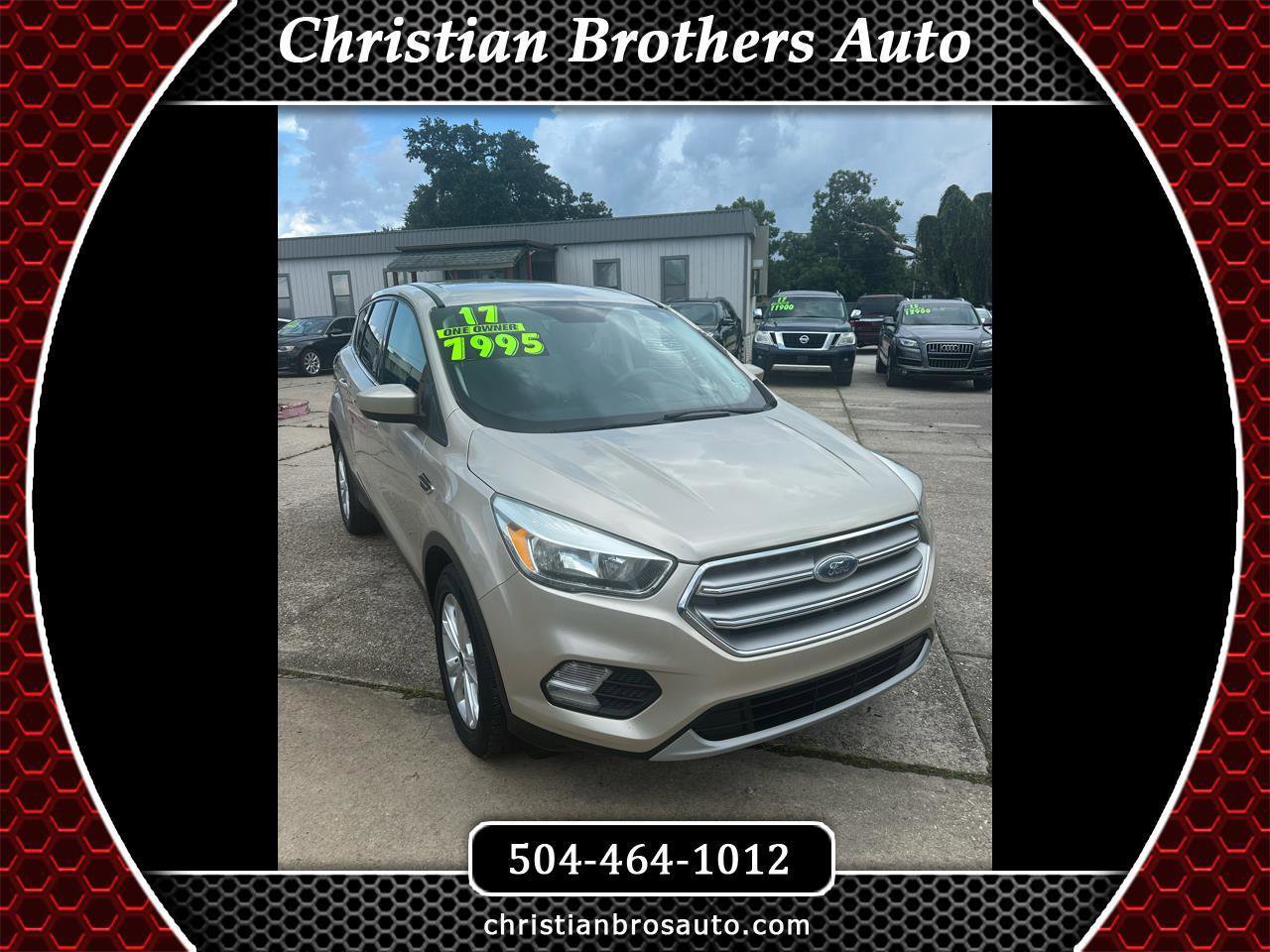Used 2017 Ford Escape SE image 1