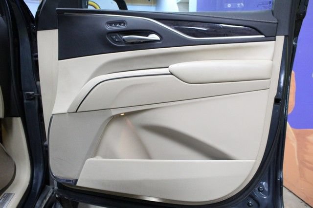 Certified 2022 Cadillac Escalade ESV Premium Luxury AWD/4WD image 10