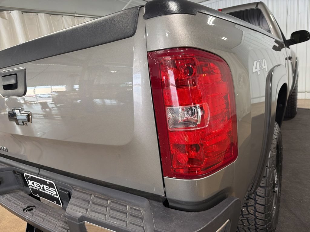 Used 2014 Chevrolet Silverado 2500 W/T AWD/4WD image 16