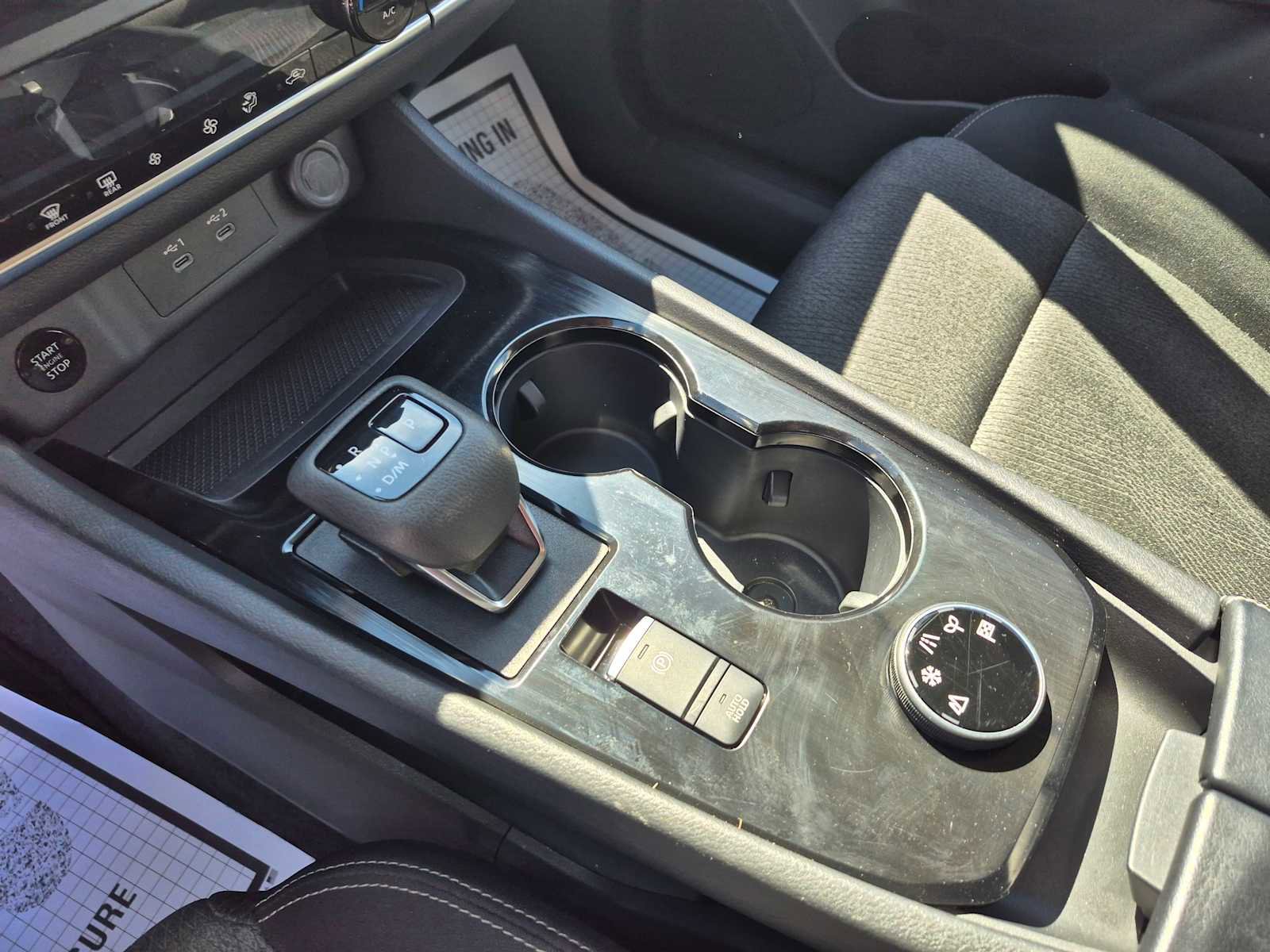 Used 2025 Nissan Rogue SV image 22