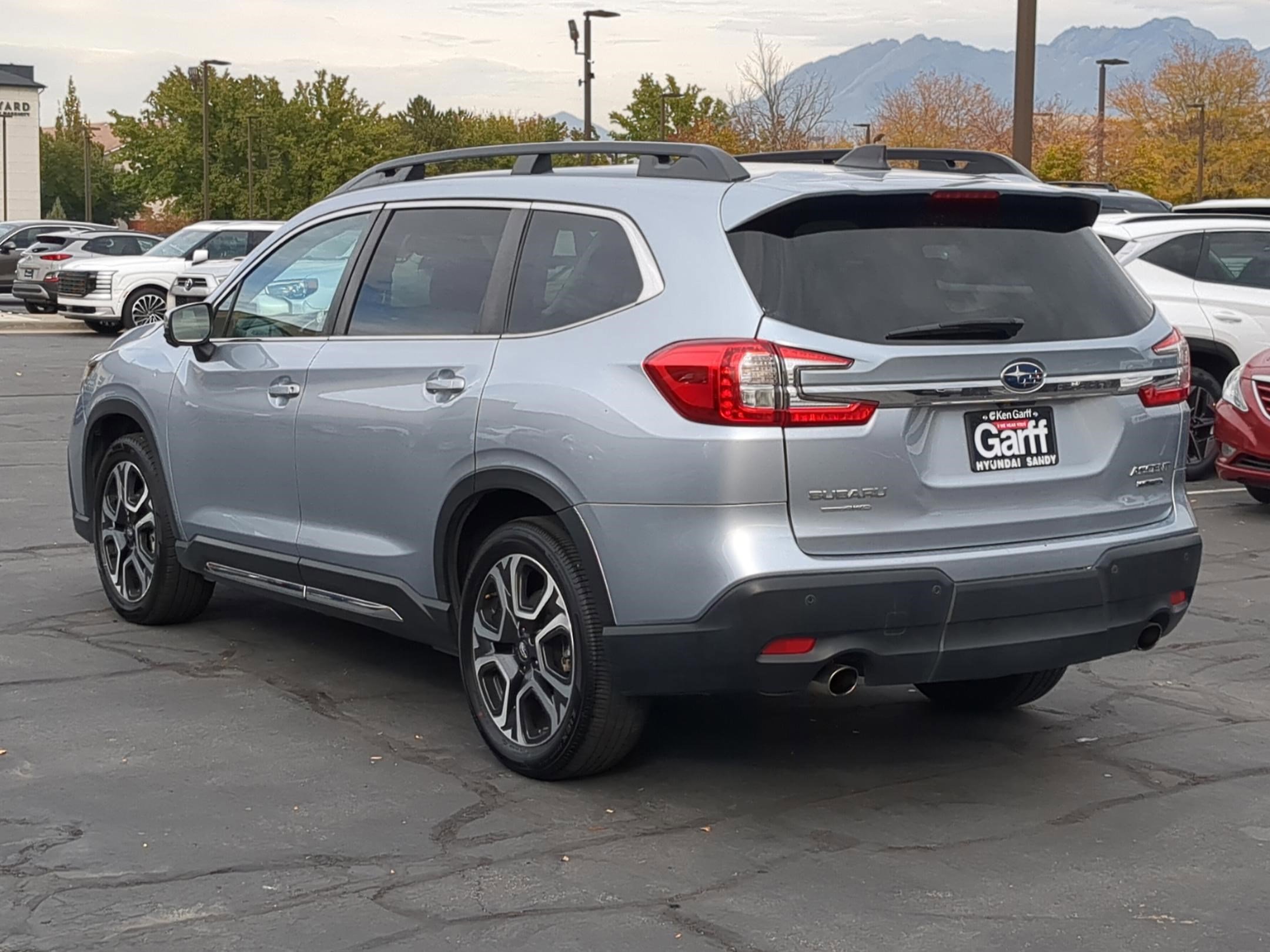 Used 2023 Subaru Ascent Limited w/ Technology Package image 8