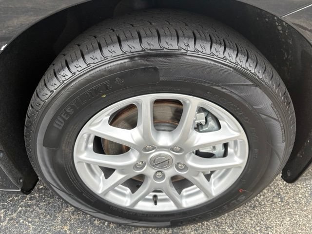 Used 2023 Chrysler Pacifica Touring-L FWD image 21