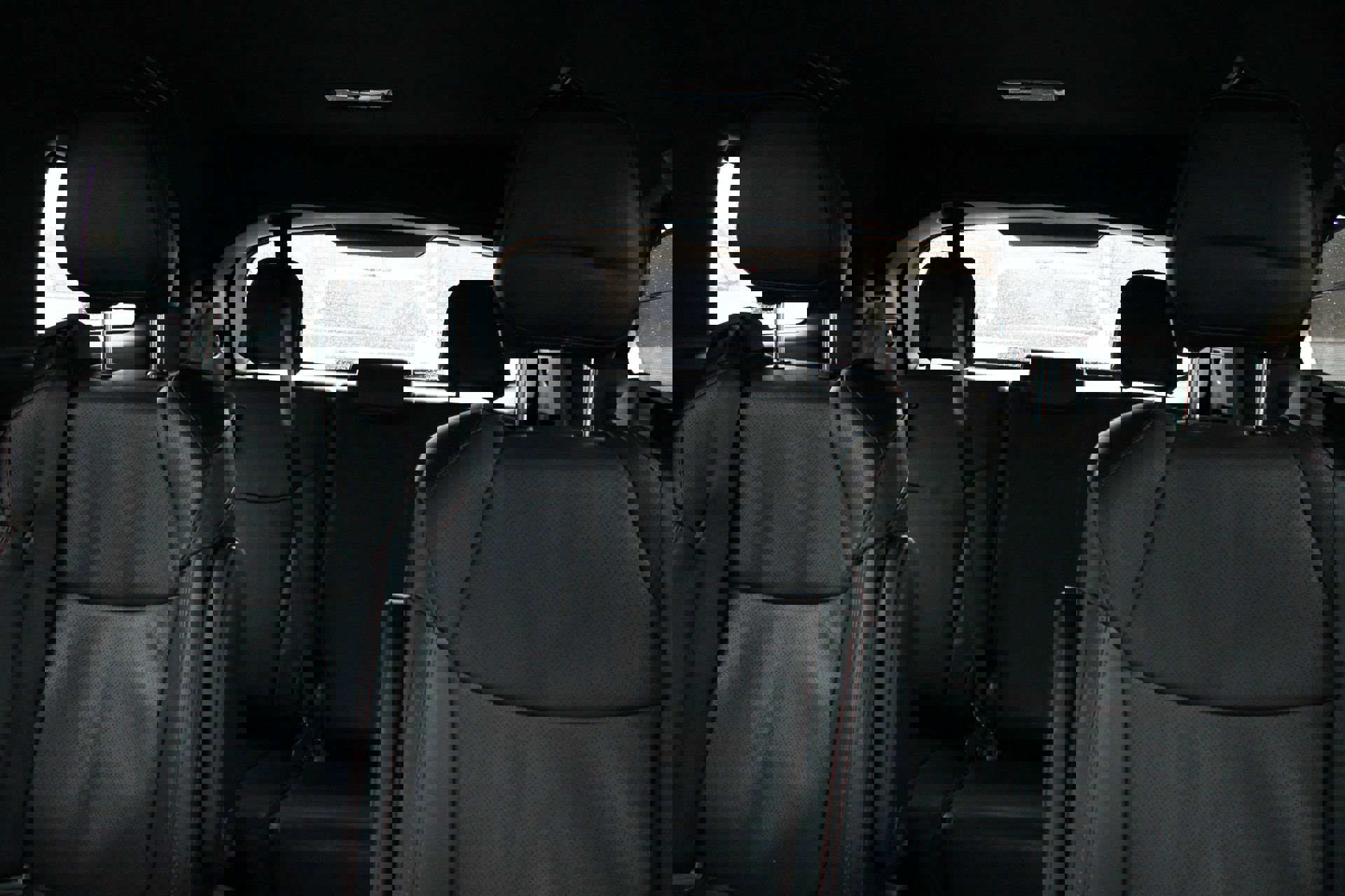 Used 2025 Toyota Sienna XSE w/ XSE Premium Package image 18