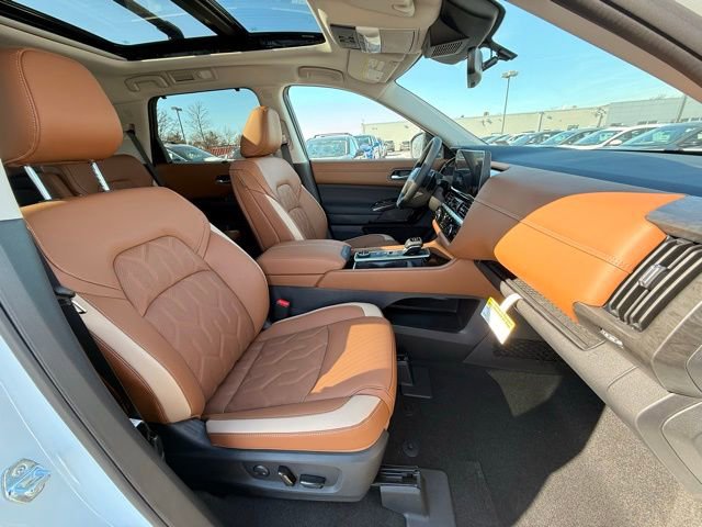 New 2026 Nissan Pathfinder Platinum AWD/4WD image 20