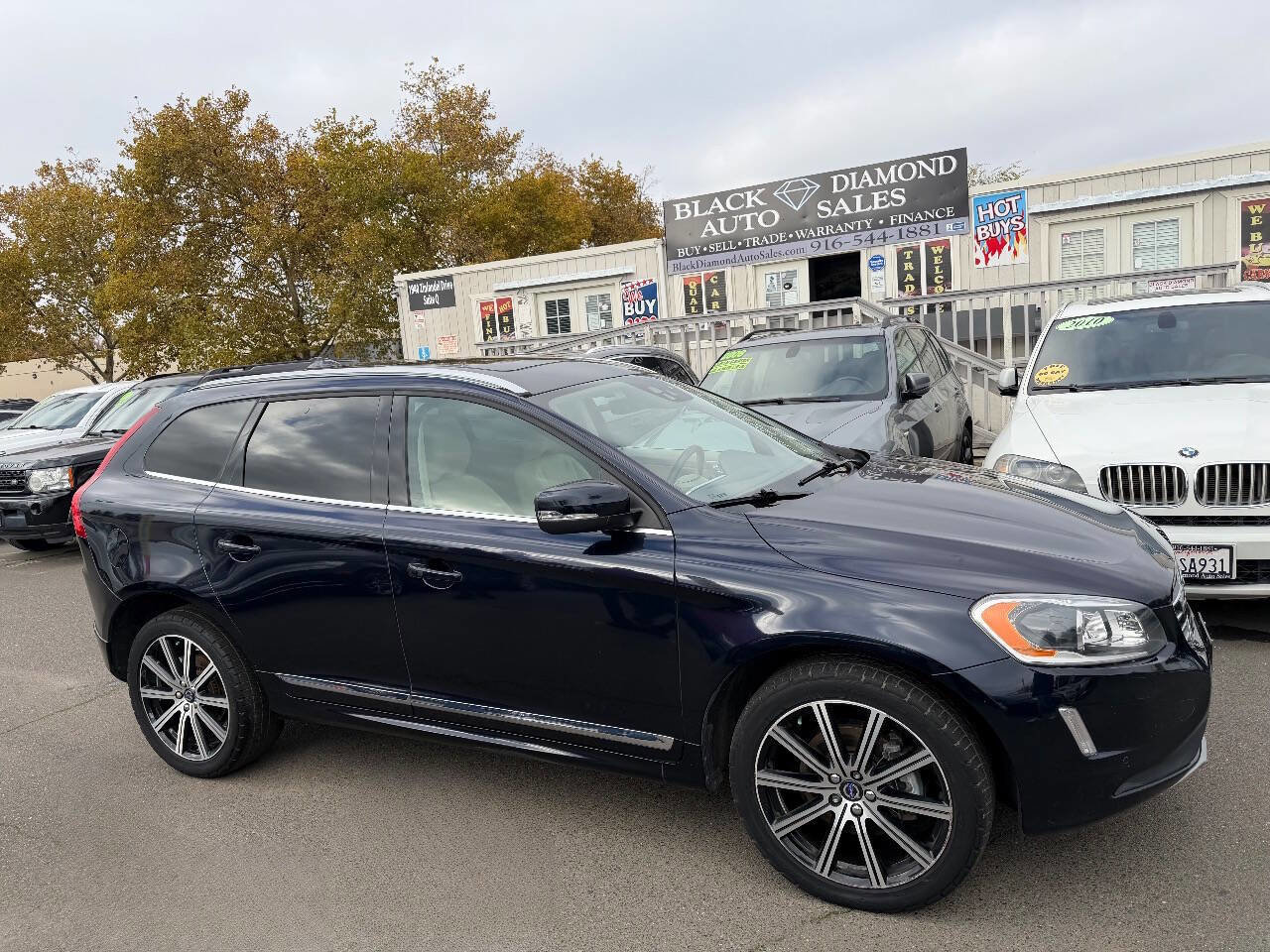 Used 2016 Volvo XC60 T5 Platinum image 4