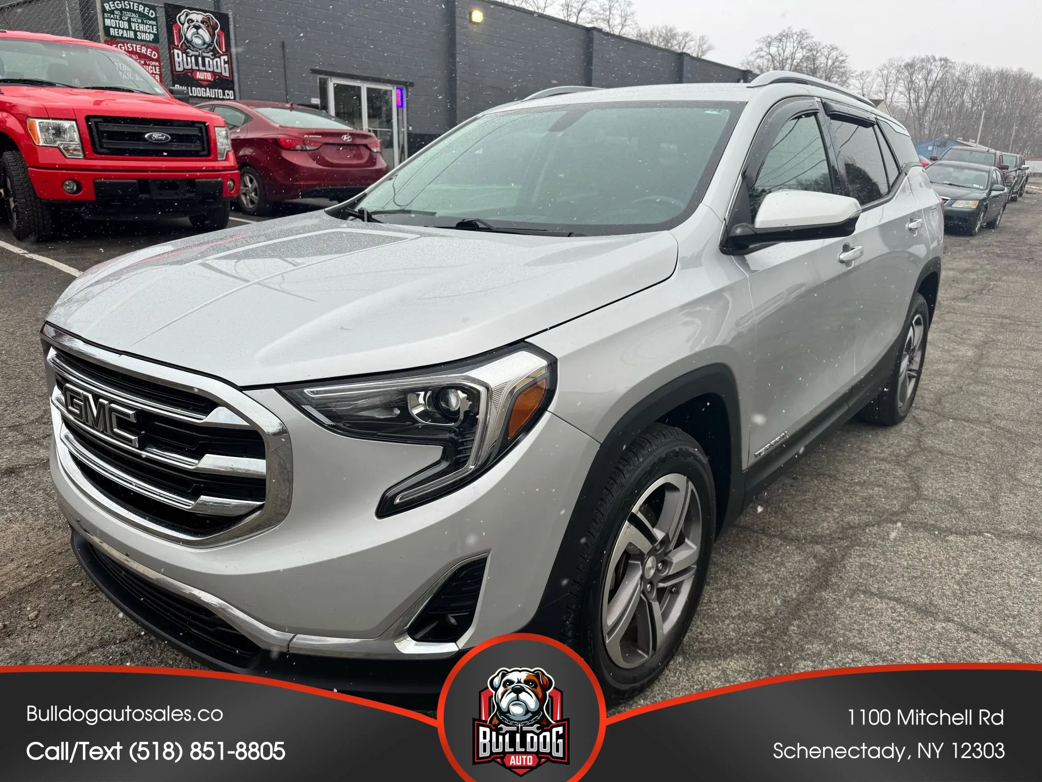 Used 2018 GMC Terrain SLT w/ Preferred Package AWD/4WD image 1