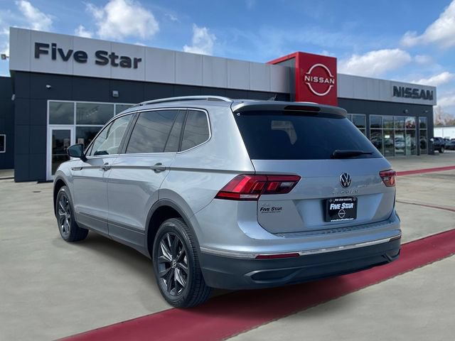 Used 2024 Volkswagen Tiguan SE FWD image 4