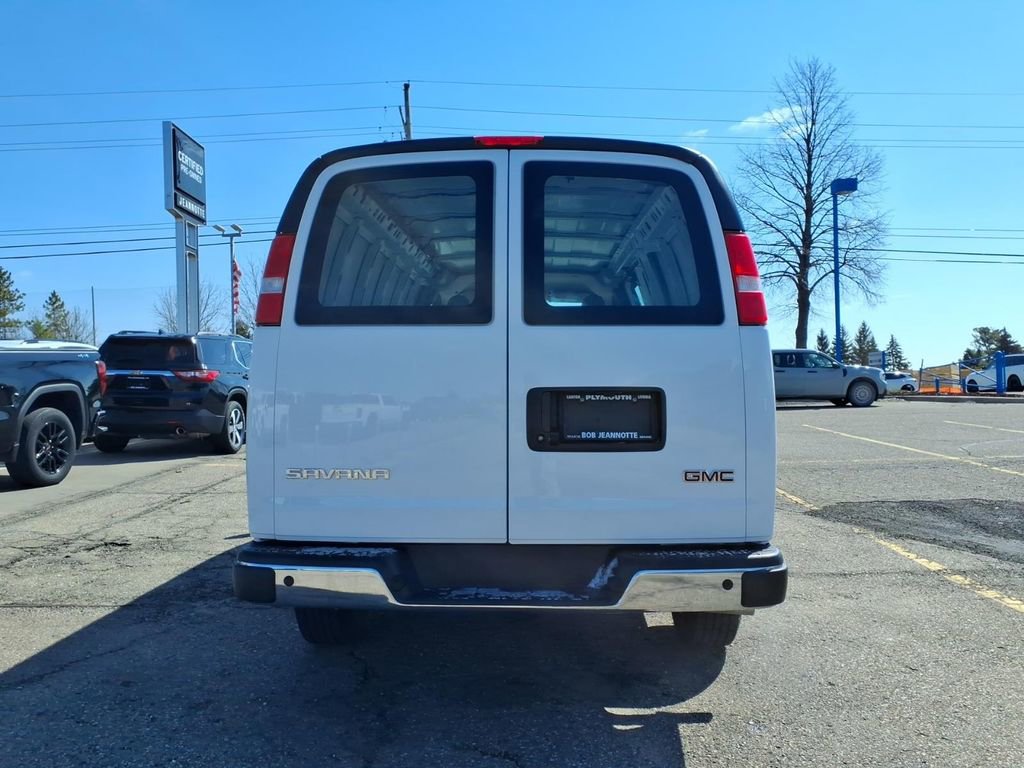 Certified 2025 GMC Savana 2500 Extended w/ Driver Convenience Package RWD image 6