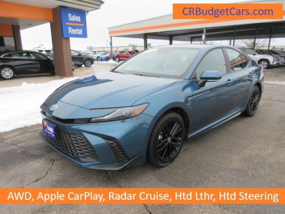 Used 2025 Toyota Camry SE