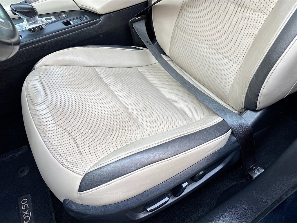 Used 2019 INFINITI QX50 Essential w/ Premium Audio Package image 19