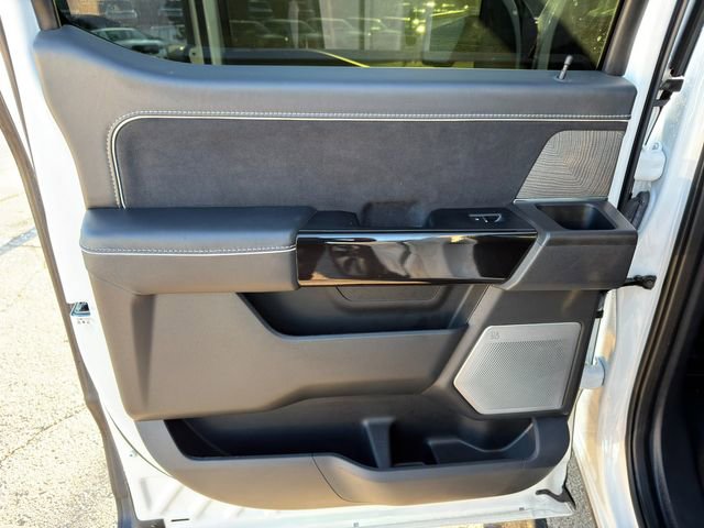 Used 2022 Ford F150 Lightning Platinum image 25