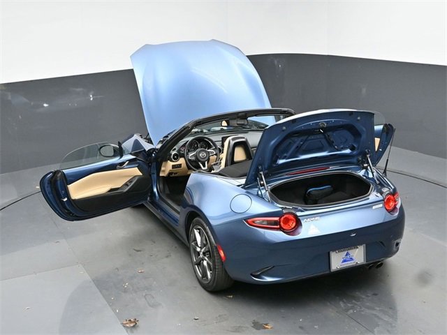 Used 2022 Volvo V60 T5 Cross Country w/ Advanced Package image 42