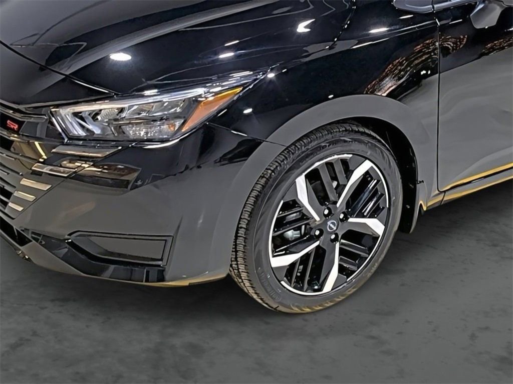 Used 2025 Nissan Versa SR w/ Trunk Package image 7