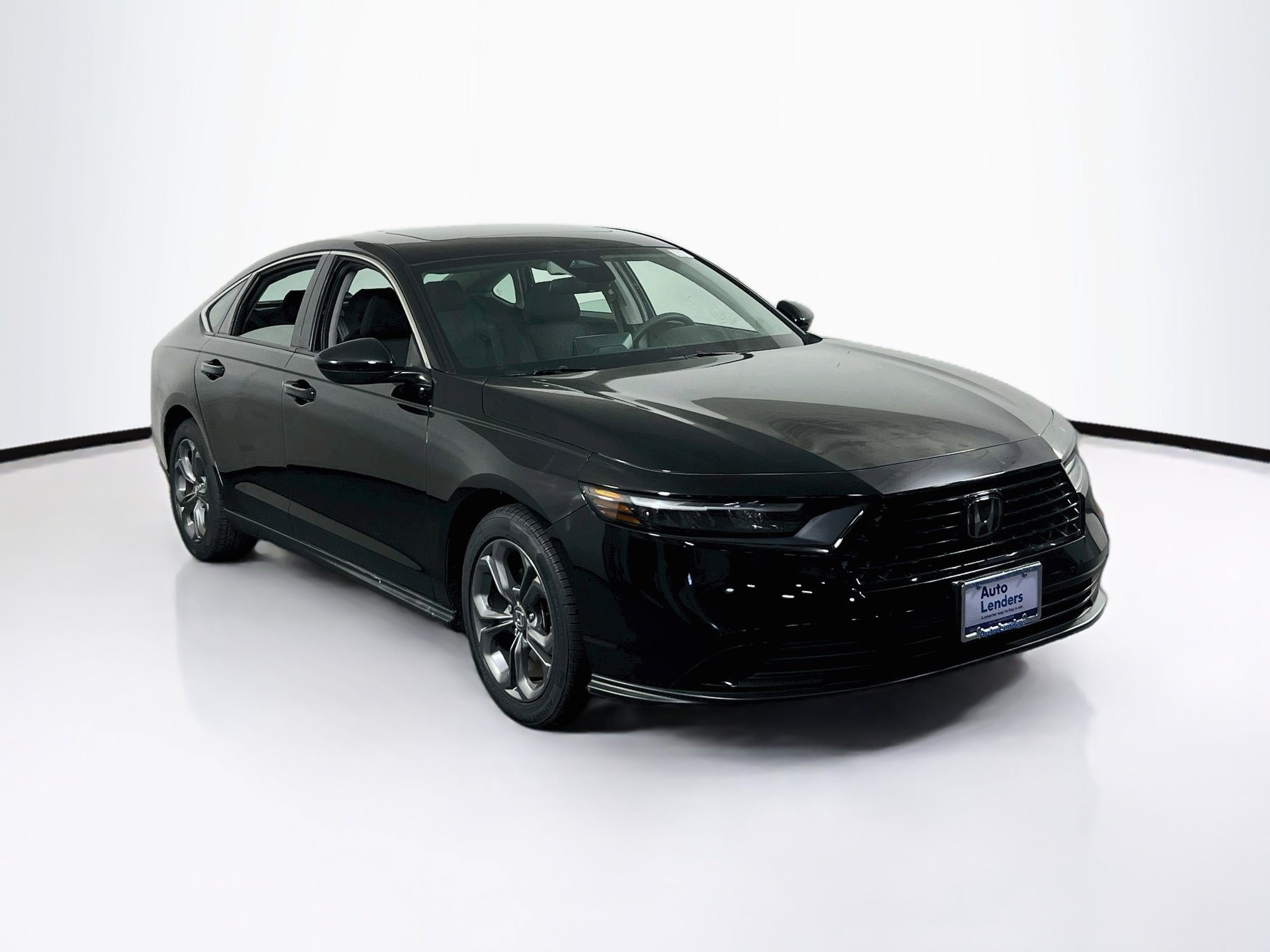 Used 2023 Honda Accord EX image 3