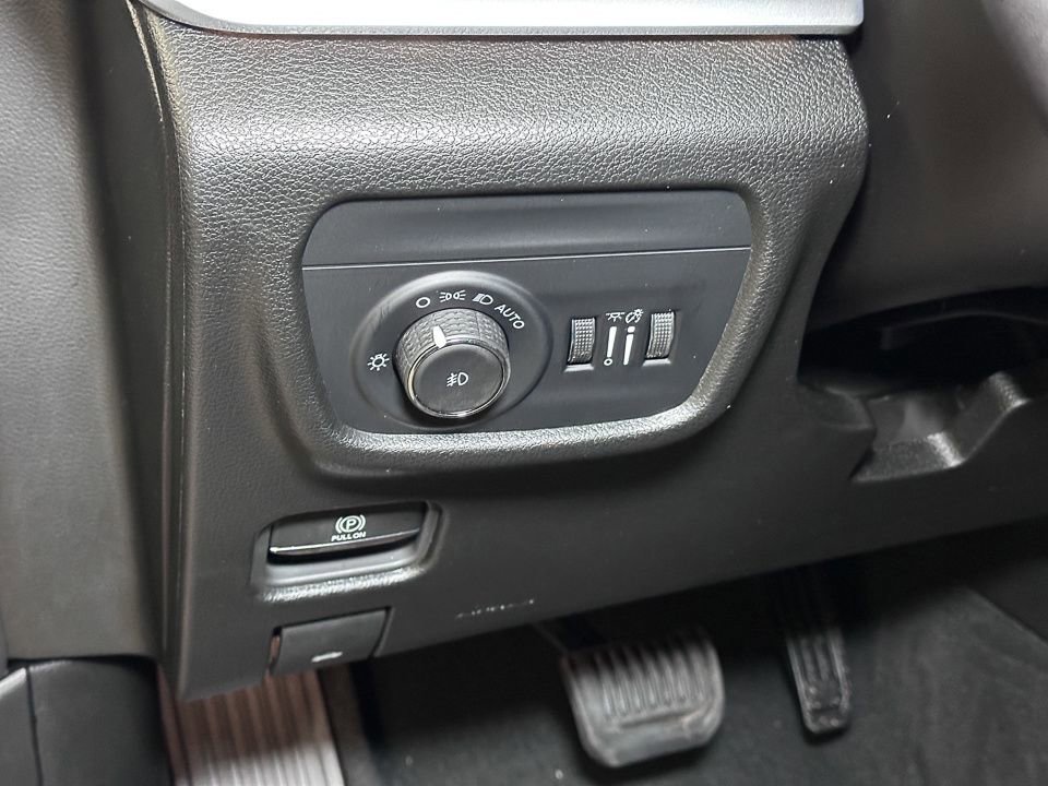 New 2025 Jeep Grand Cherokee Limited image 19