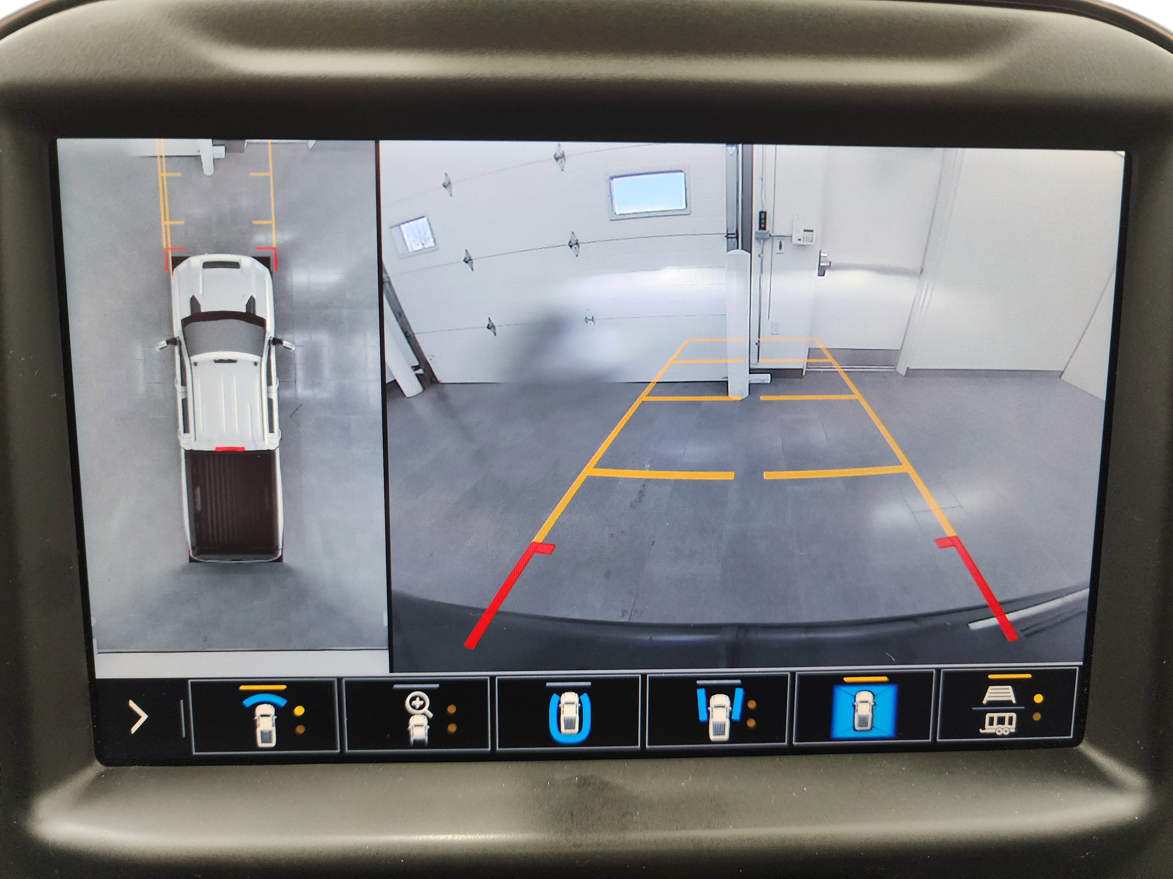 Used 2023 Chevrolet Silverado 2500 LTZ w/ LTZ Plus Package image 65