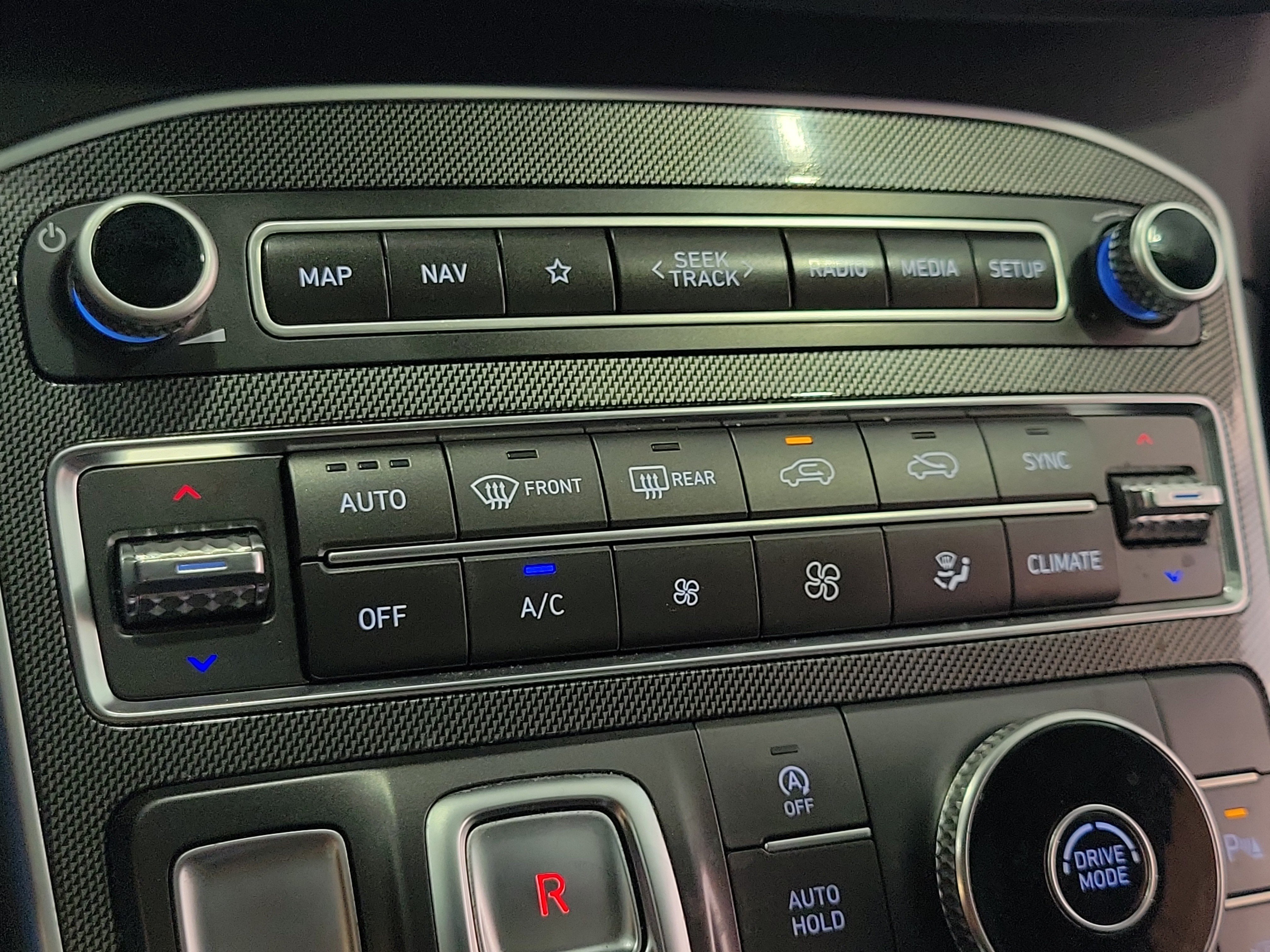 Used 2023 Hyundai Santa Fe Limited FWD image 30