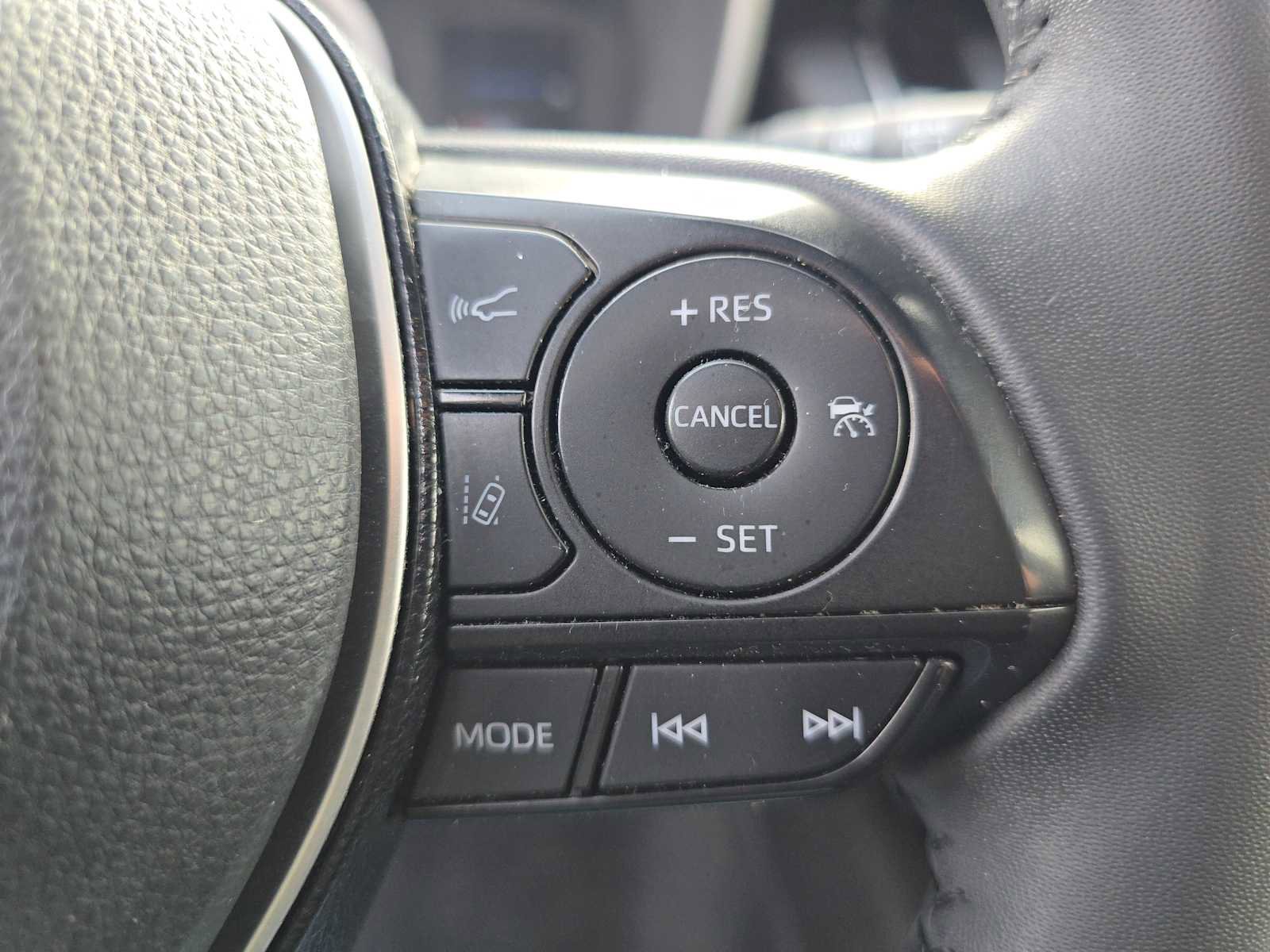 Used 2021 Toyota Corolla SE image 30