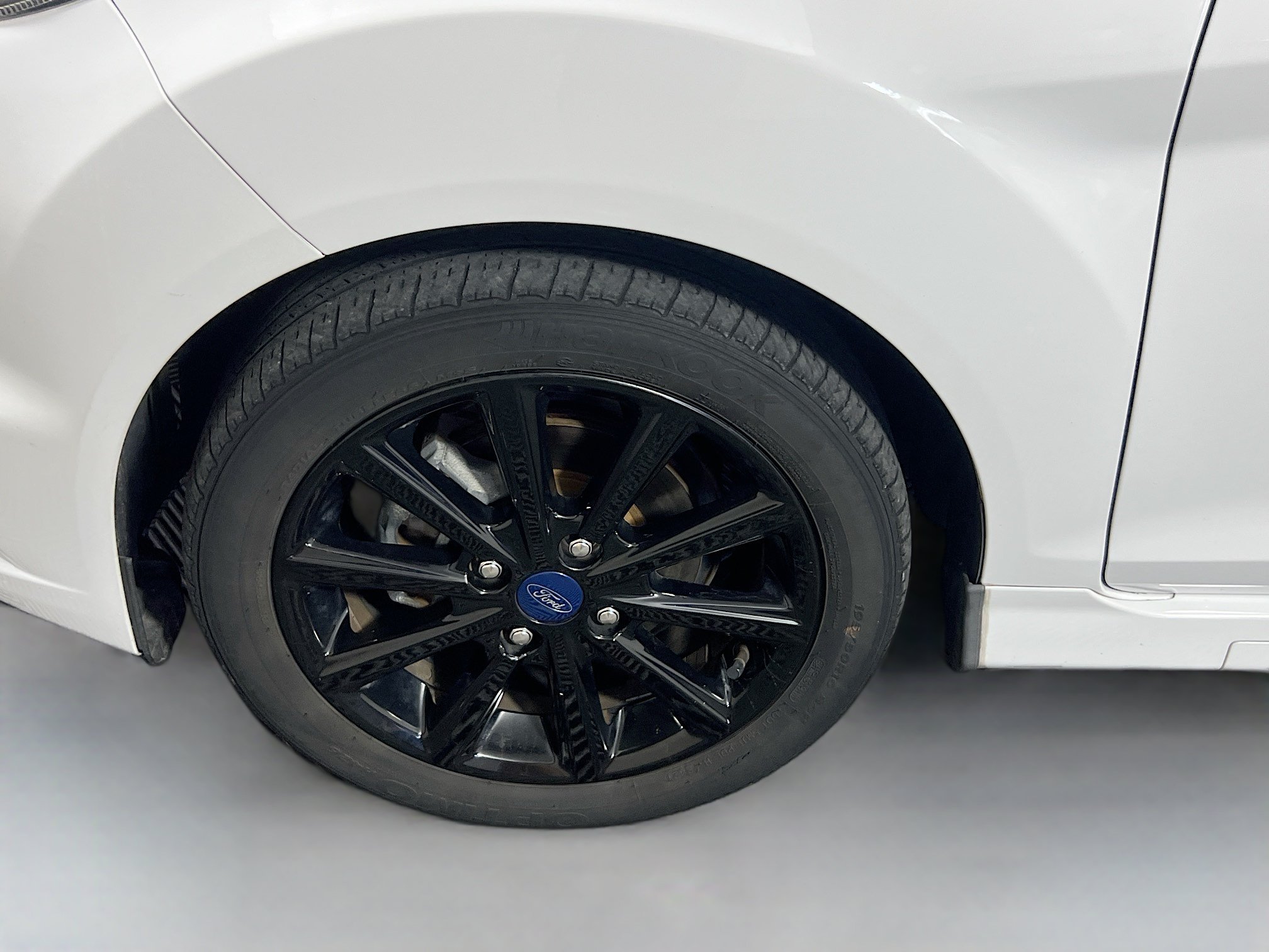 Used 2019 Ford Fiesta ST-Line FWD image 13