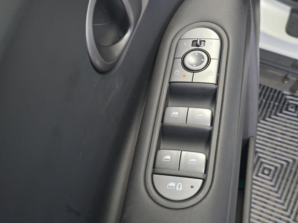 New 2025 Hyundai Ioniq 5 SEL image 19