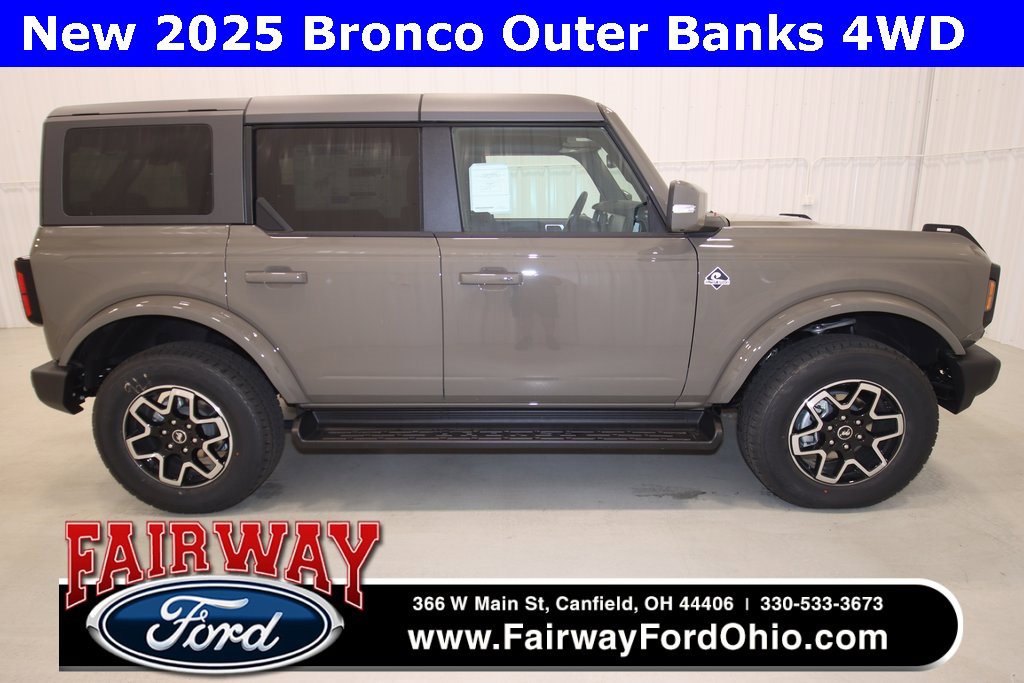 New 2025 Ford Bronco Outer Banks image 1