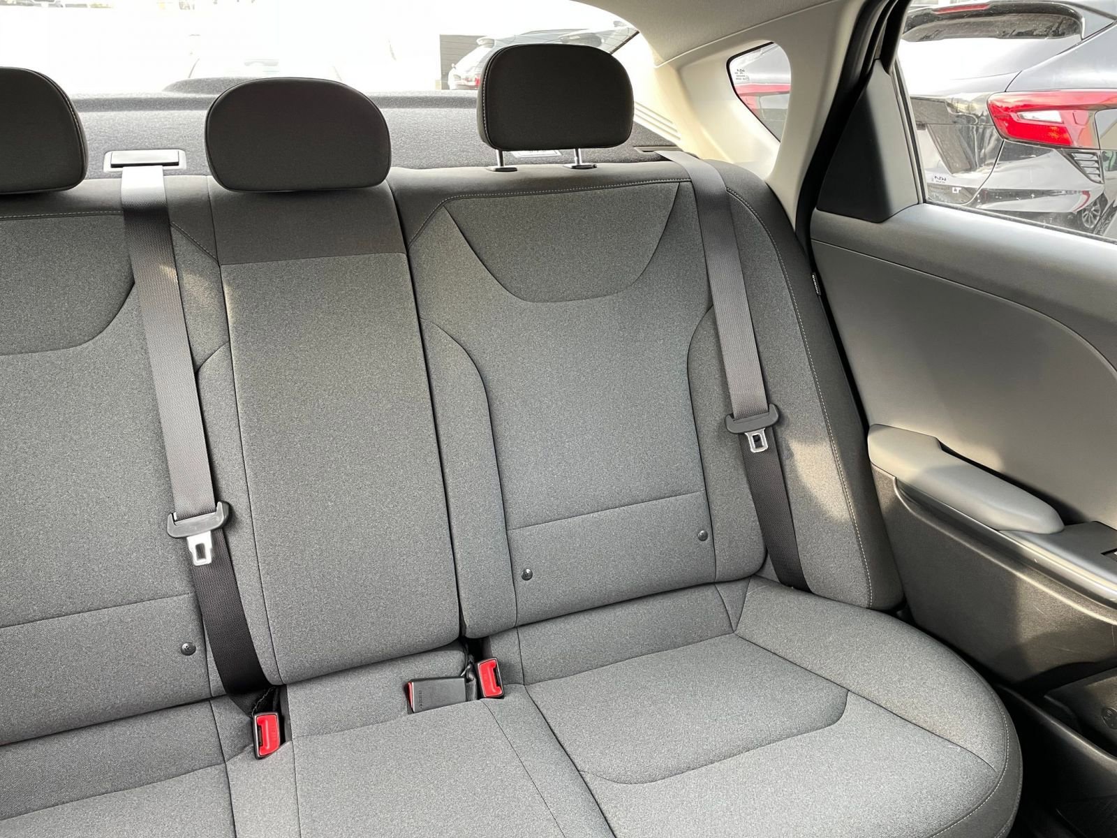 Used 2025 Kia K4 LXS image 37