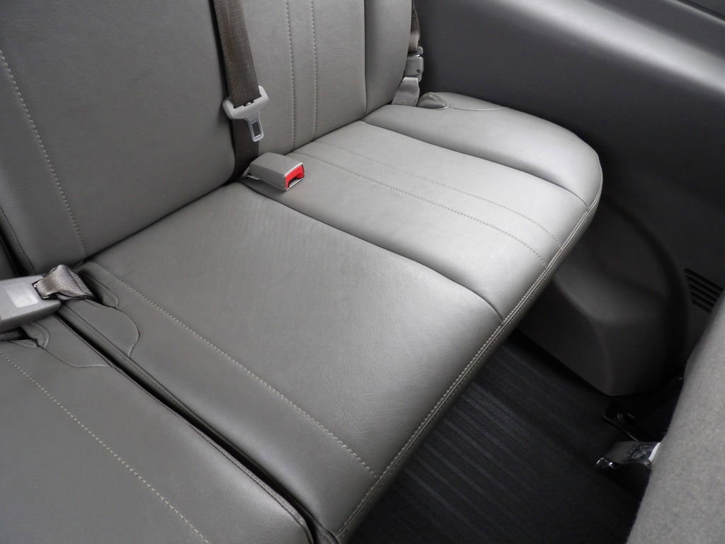 Used 2023 Chevrolet Express 2500 LS w/ Driver Convenience Package image 33